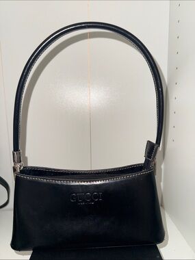 Gucci Black Leather Shoulder Bag with Embossed Logo